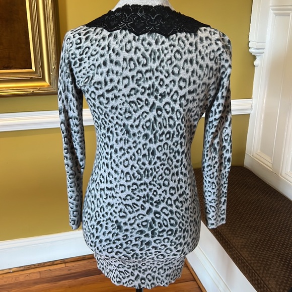 Parfait Tunic Sweater - Picture 2 of 5